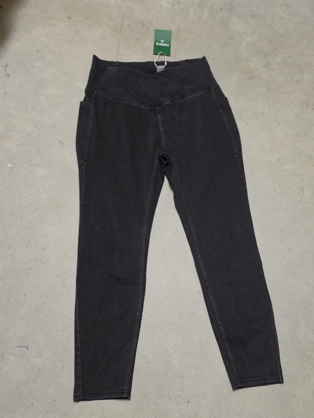 Nwt HALARA Black High-Waist Skinny Leggings with Cross-Front Waist #207